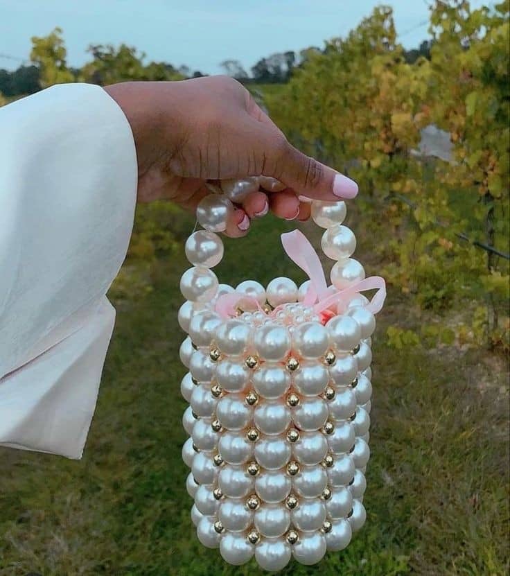 Sac à main en perle avec poignet