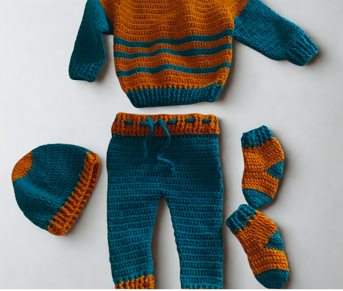 Baby hat set
