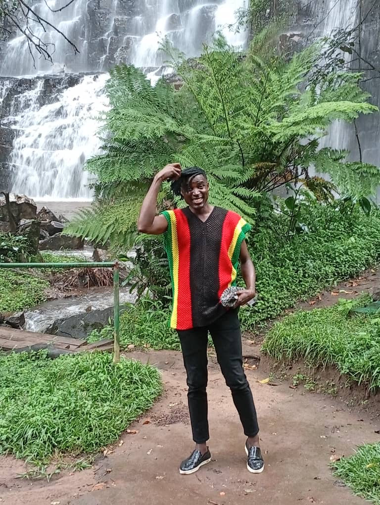 Cardigan Rasta court sans manches unisex