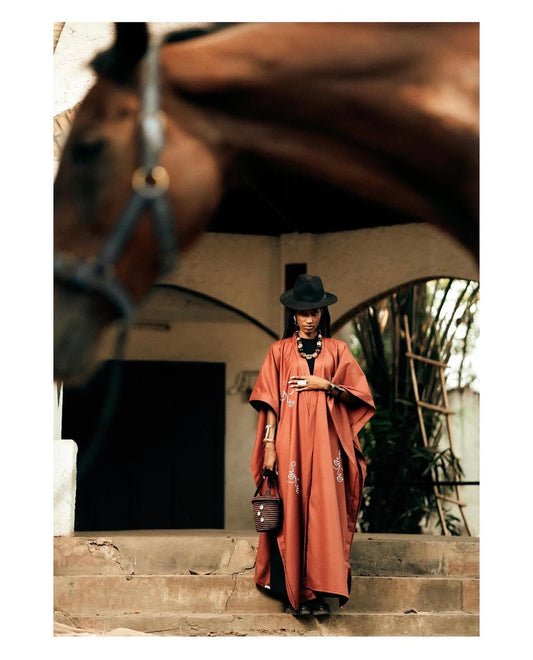 Kimono  AMAHORO  Orange - Élégance contemporaine aux inspirations africaines