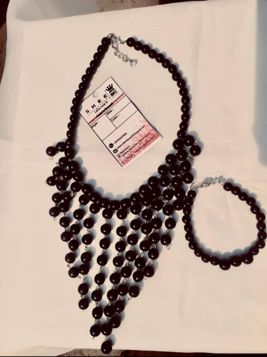 Ensemble Collier en perle et bracelet assortie