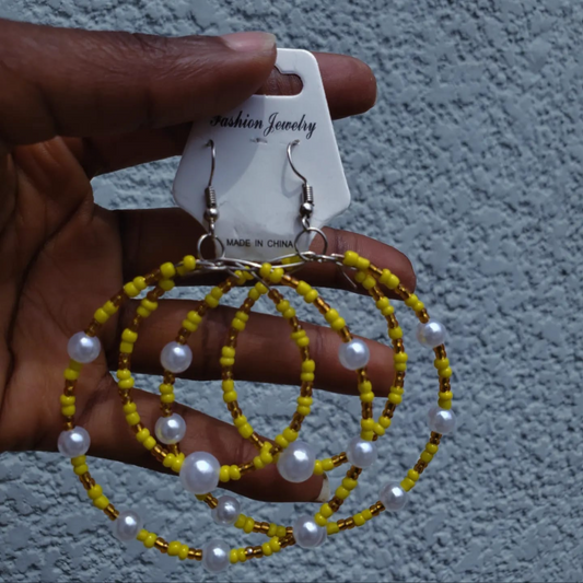 Boucle d'oreille spirale en perle