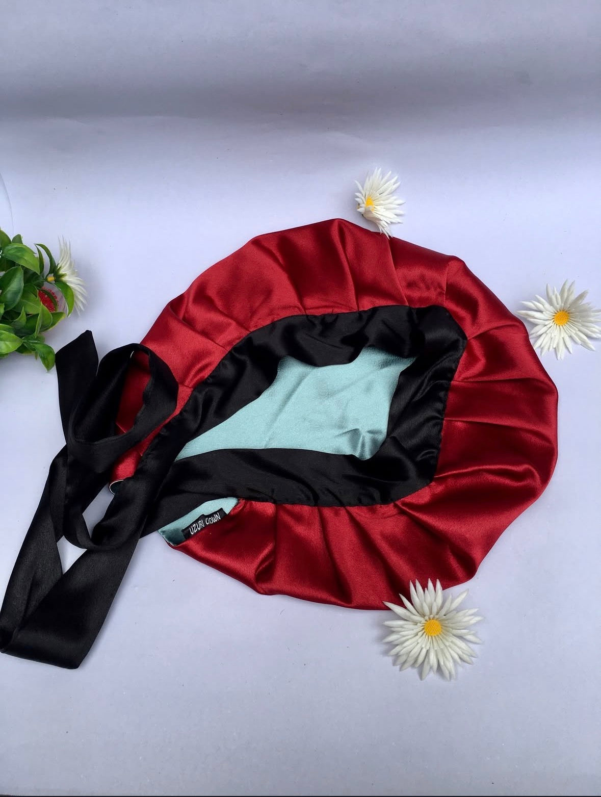 Satin bonnet - Softness &amp; protection for your hair