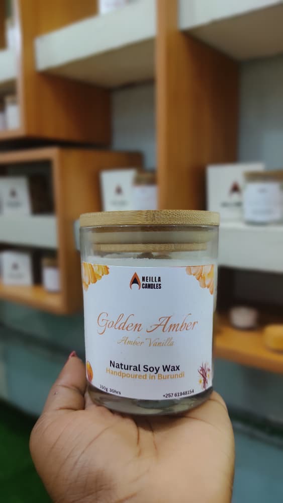 Amber Vanilla Scented Candle 150g Jar