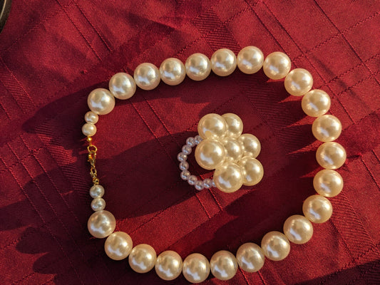 Ensemble Collier gros perle et bague assortie