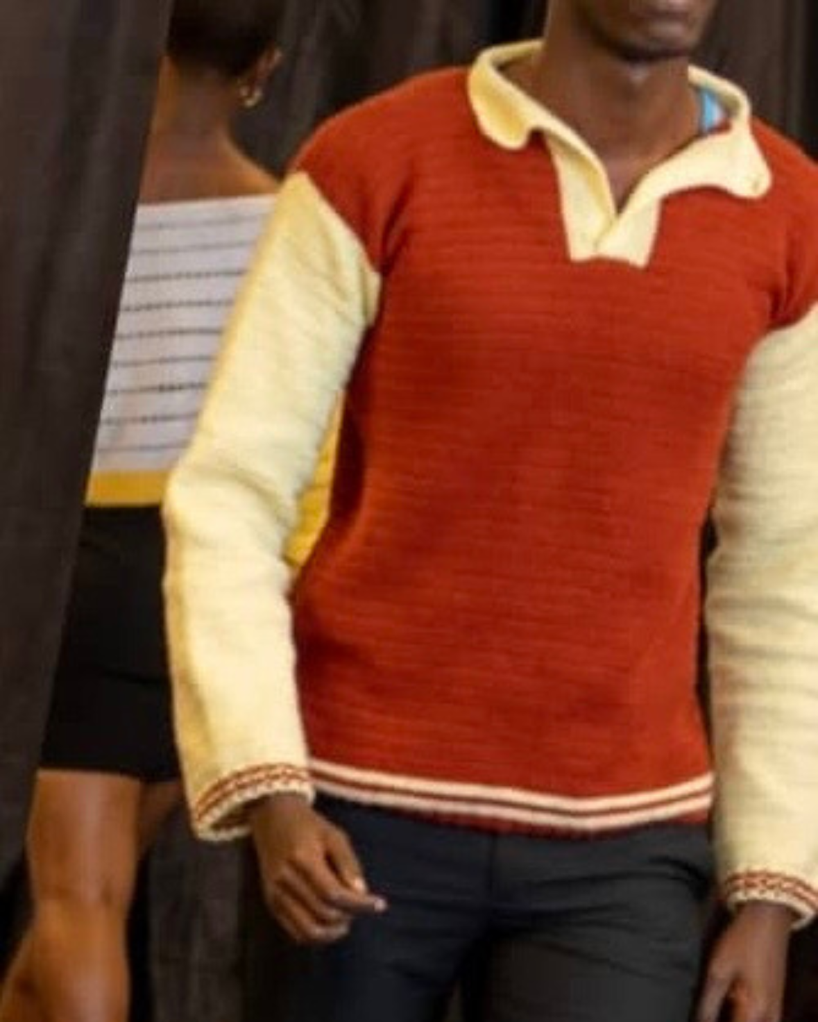 Pull élégant à col couleur duo