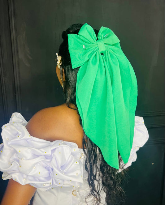 Barrette avec nœud – Touche de charme et d’élégance