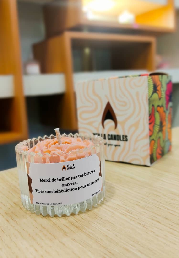 Cream Vanilla Scented Candle